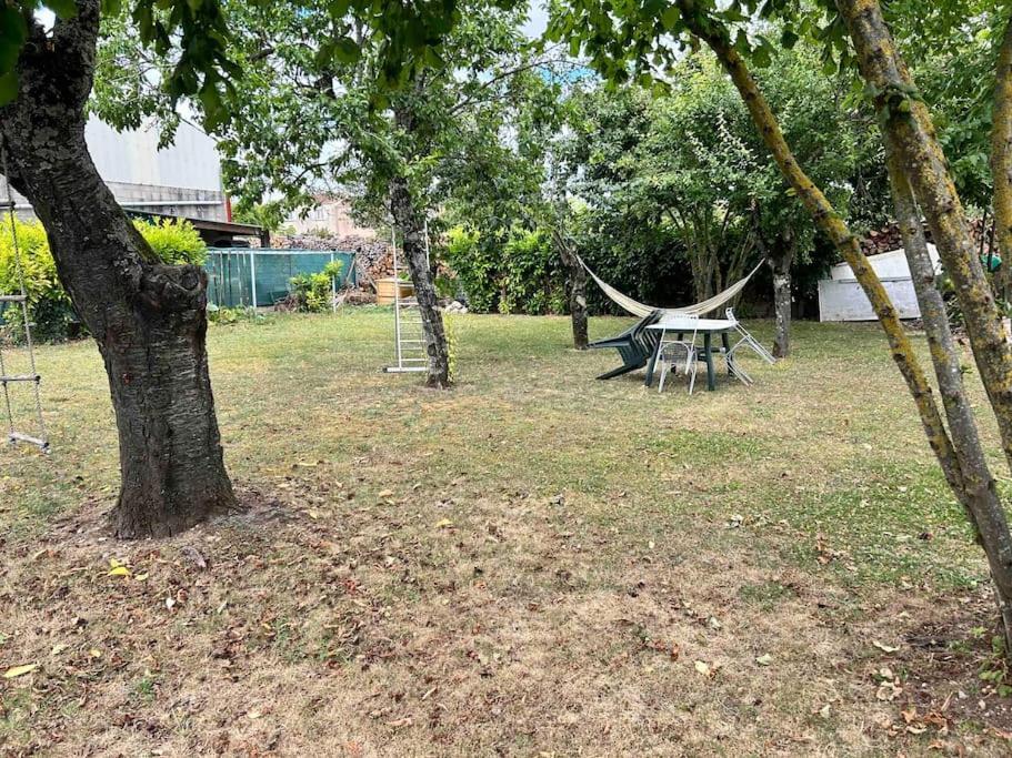 5Min Futuroscope 80M2 - 3 Chambres - Parking Prive - Wifi - Jardin Chasseneuil-du-Poitou Exterior photo