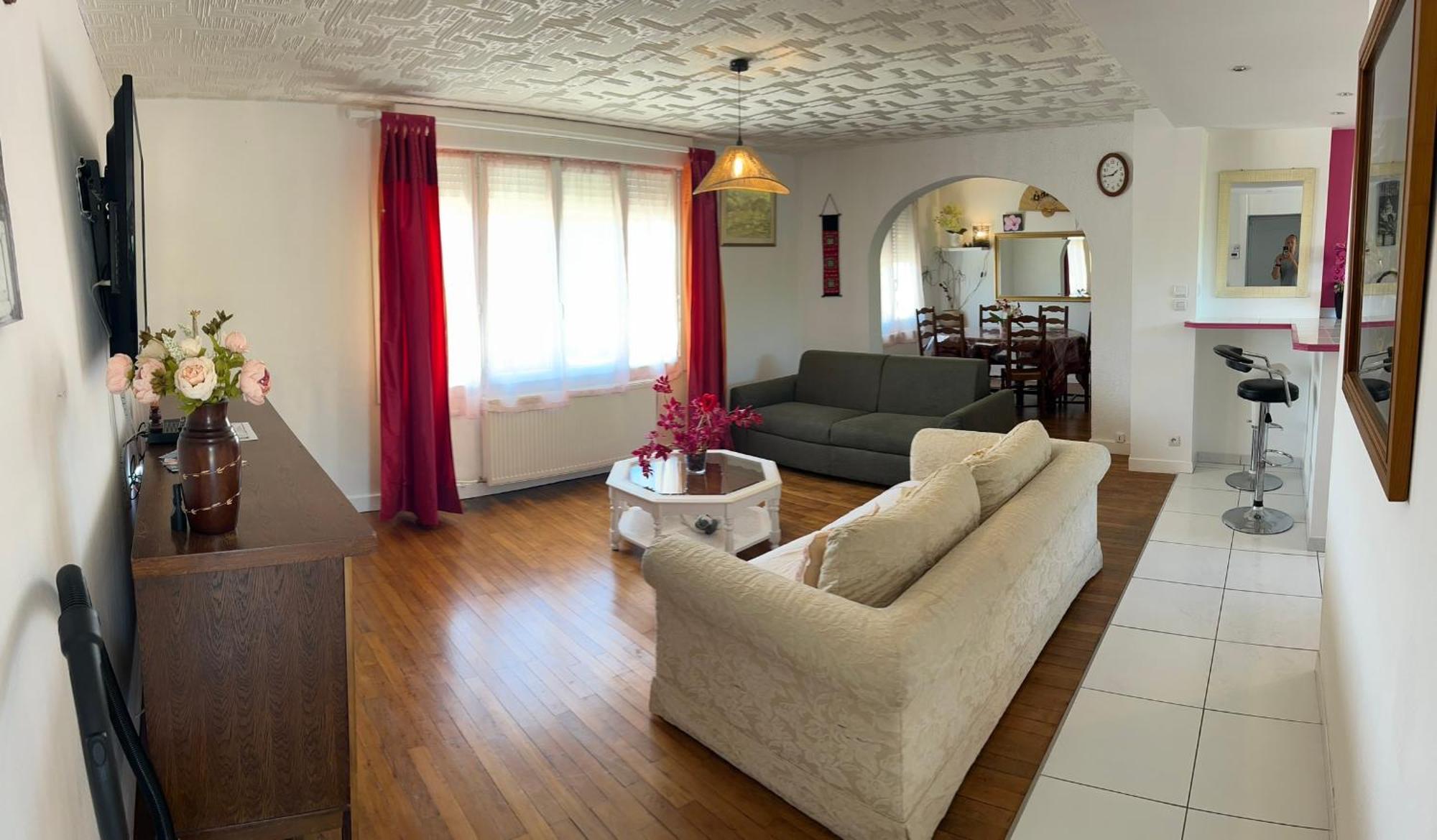 5Min Futuroscope 80M2 - 3 Chambres - Parking Prive - Wifi - Jardin Chasseneuil-du-Poitou Exterior photo
